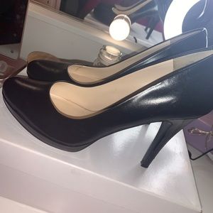 Nine West black pump 7 1/2